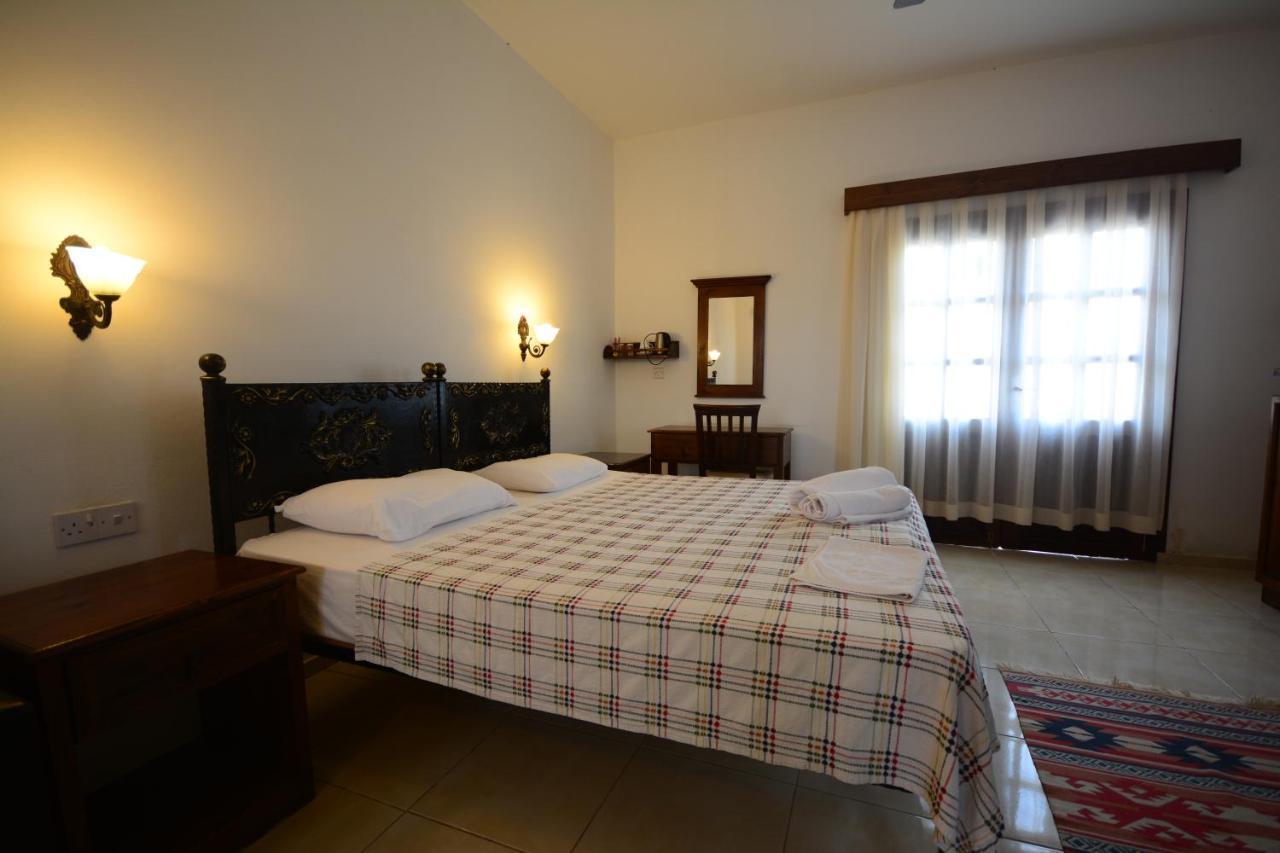 Rizokarpaso Villa Lembos Hotel Karpaz מראה חיצוני תמונה